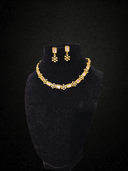 Light Pink Necklace Set