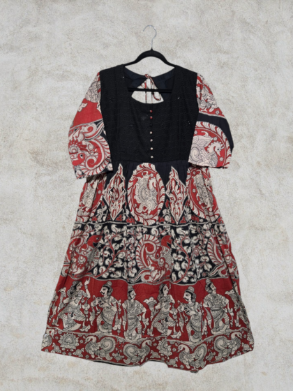Kalamkari Gown (Black/Red)